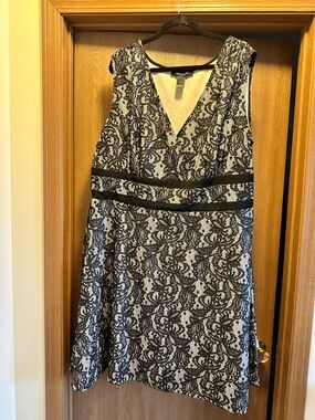 Ashley Stewart Black and White Lace V-Neck Midi Dress